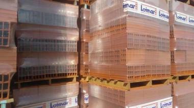 Una fábrica de pisos y cerámicos frenó su producción en Tandil