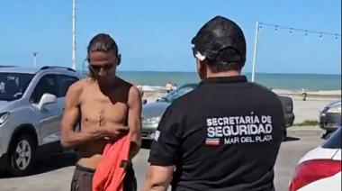 Montenegro difundió el desalojo de otro “trapito” en la costa marplatense