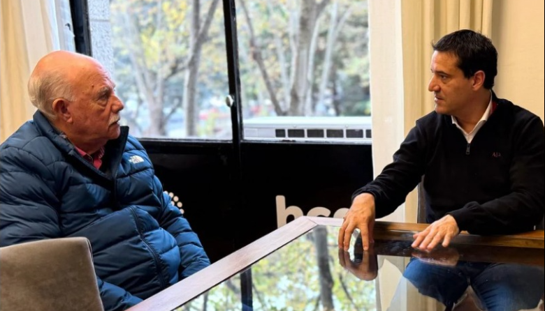 Abad se reunió con la Liga de fútbol para impulsar mejoras en el deporte y la comunidad
