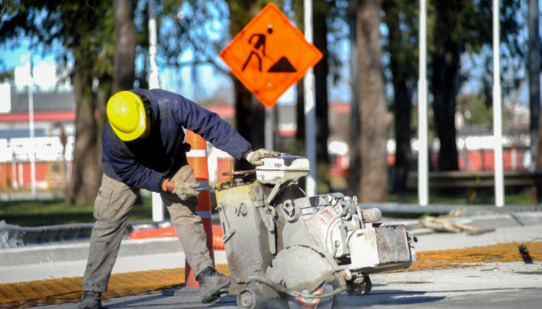 Chascomús impulsa consorcios vecinales para hacer asfalto ante la falta de obra pública
