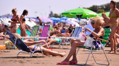 Verano 2025: advierten menos turistas, menos consumo y estadías más cortas en la Provincia
