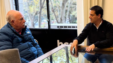 Abad se reunió con la Liga de fútbol para impulsar mejoras en el deporte y la comunidad