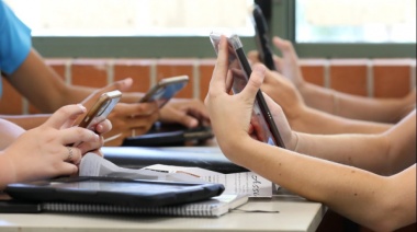 En Mar del Plata reglamentaron el uso de celulares en escuelas primarias