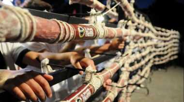 Tandil quiere arrebatarle el título del "salame más largo del mundo" a San Andrés de Giles