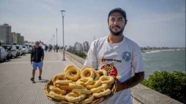 Chipá caliente y sin TACC: el snack que desafía al churro en las playas de Mar del Plata