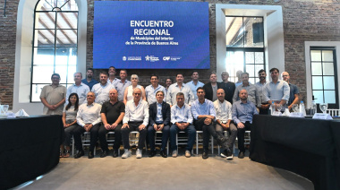 Lisandro Hourcade apuntó a la generación de empleo y el desarrollo de los municipios en encuentro regional en Chascomús
