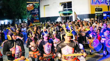 Castelli vuelve a celebrar el carnaval en el centro de la ciudad