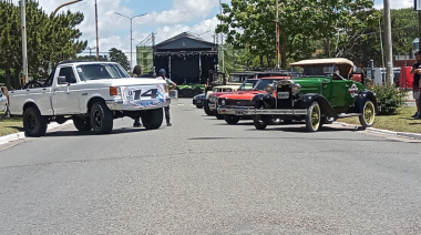 Mar de Ajó: el encuentro de fierreros que suma autos clásicos y música en vivo
