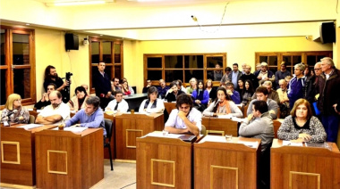 Violencia en el Concejo de Villa Gesell tras el rechazo del presupuesto