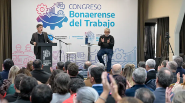 Kicillof mostró músculo sindical en Mar del Plata: "Hoy más que nunca gobernar es crear trabajo"