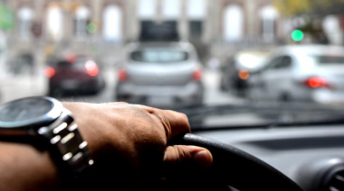 Mar del Plata regula Uber: qué exige el proyecto a los choferes de apps