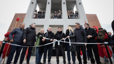 Kicillof inauguró la Casa de la Provincia en Monte con una inversión de $2.640 millones