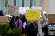 Protestas y repudio en Tandil durante la visita de campaña de La Libertad Avanza