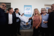 La Provincia instalará carteles con la distancia a Malvinas en edificios y parques